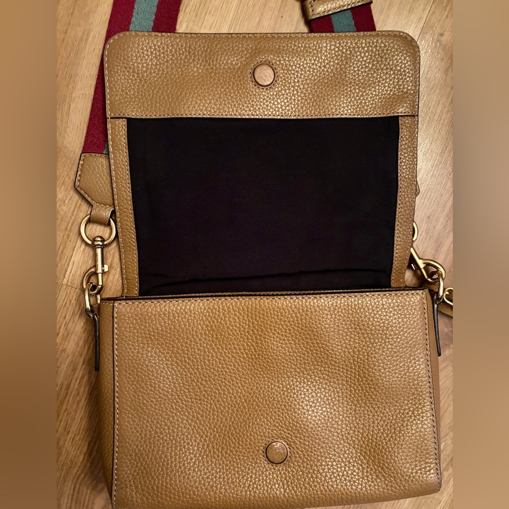 MARC JACOBS | Gotham Leather Caramel Crossbody Adjustable Strap Purse Bag - Picture 3 of 5